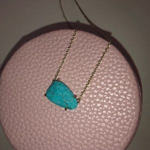 Kendra Scott necklace